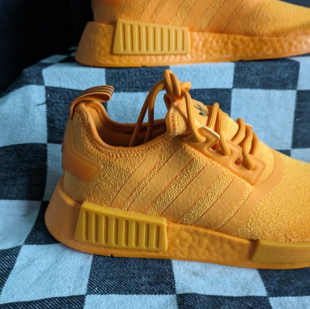 Adidas Originals NMD R1 Low Womens Running Boost Bright Orange Gv9439 1223 - Picture 9 of 12